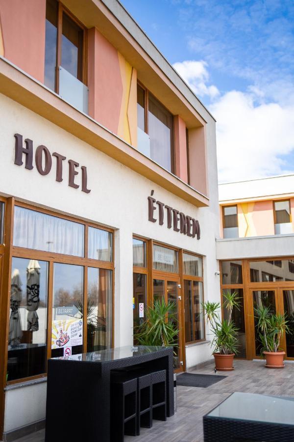 Dabas Hotel Екстериор снимка