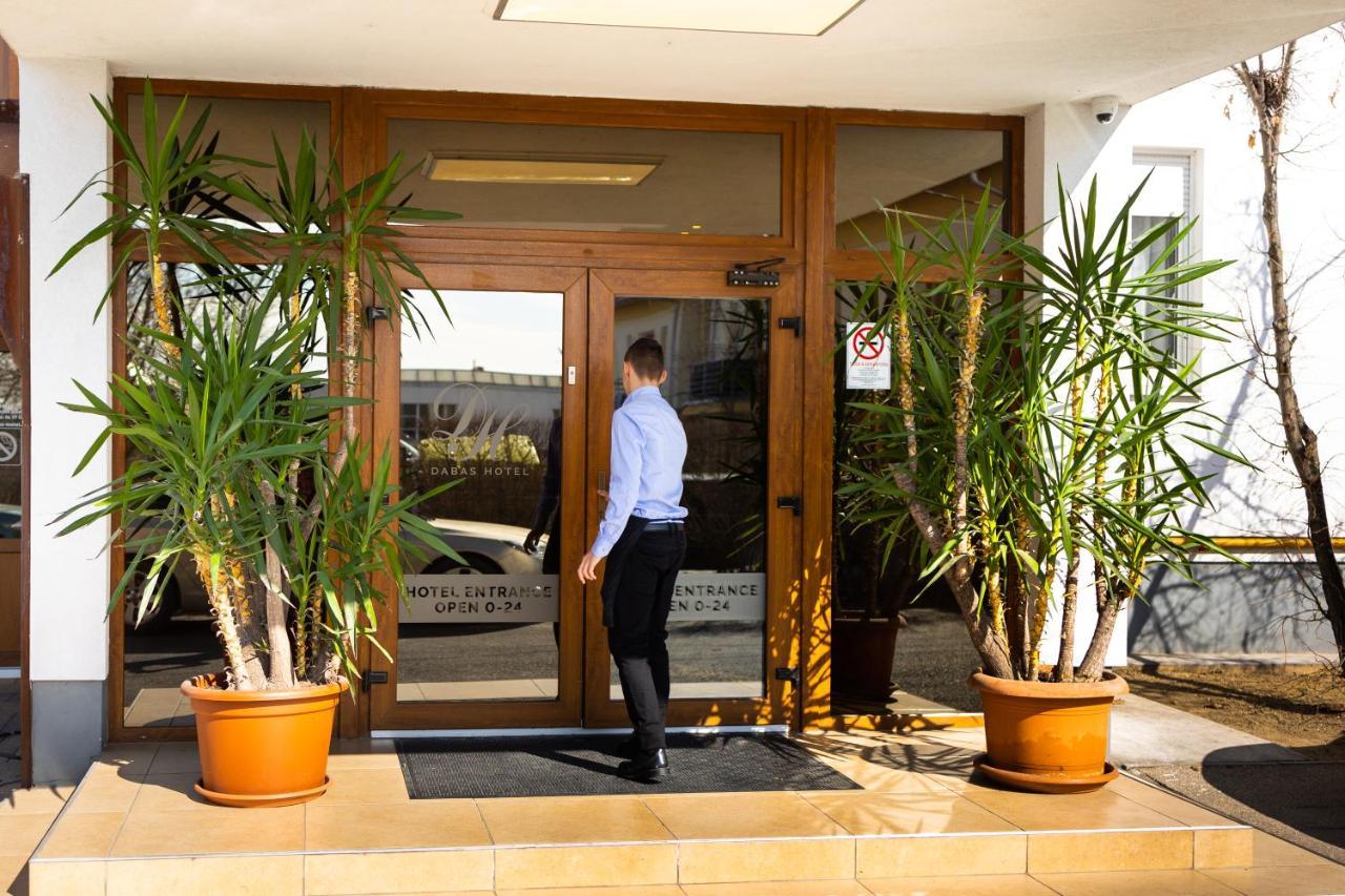 Dabas Hotel Екстериор снимка