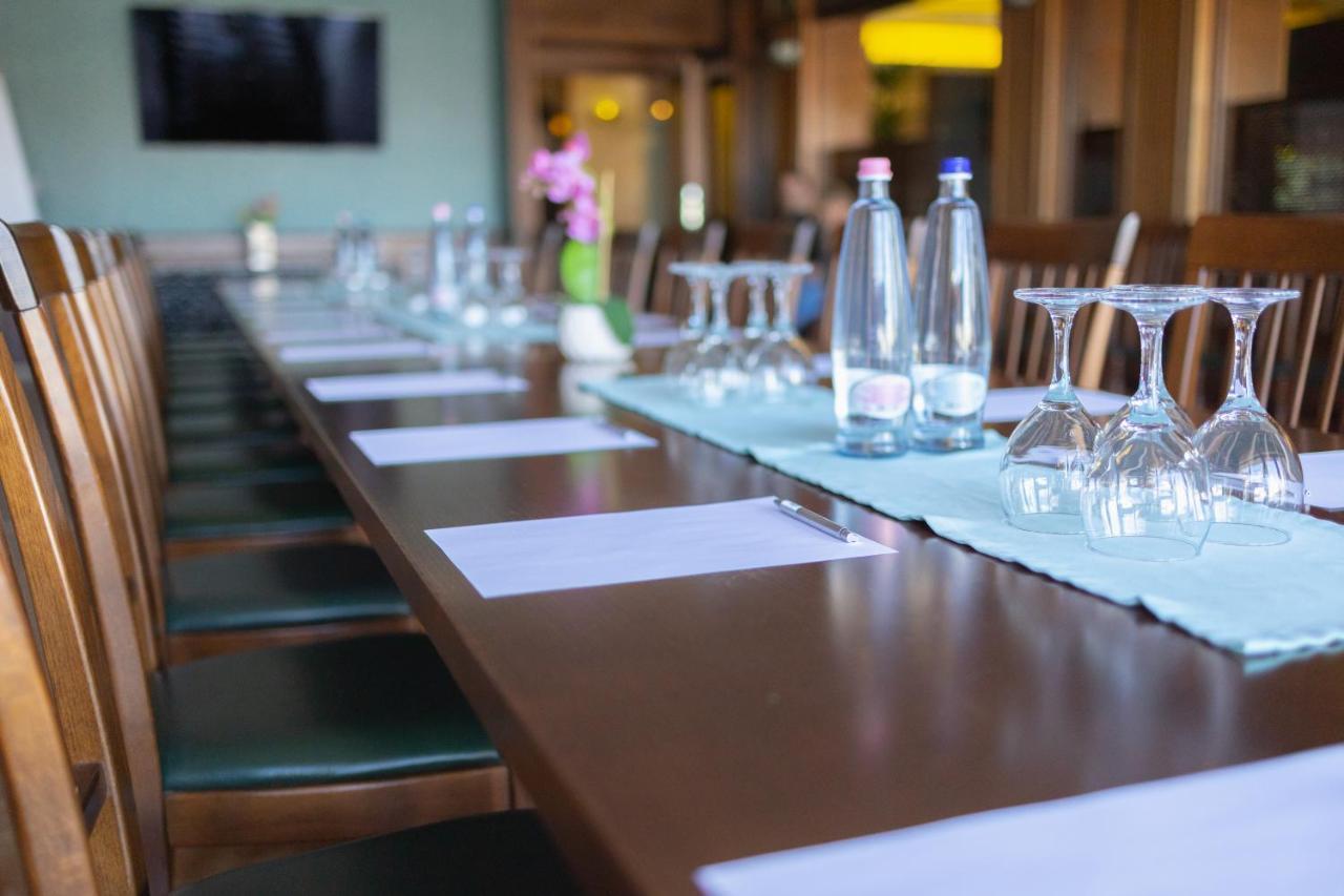 Dabas Hotel Екстериор снимка